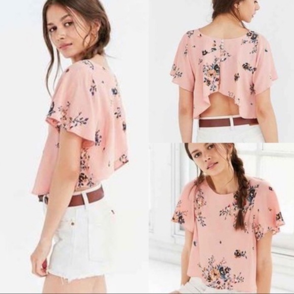 Kimchi Blue Tops - KIMCHI Blue Goldie Open Back Crop Top Pink Floral Size Small